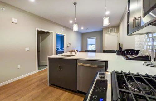 324 Brand New 1 Bedroom 1 Bath 1 Kitchen 1 Liv - Foto 4