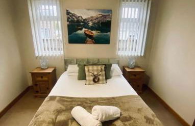 Lilly Cabin with Hot Tub - Foto 7