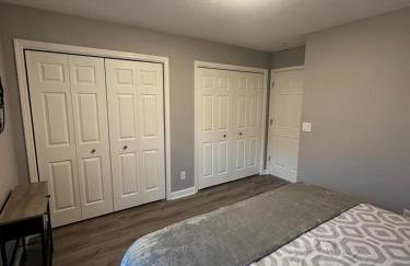 Spacious 2BR Apt with Balcony and 2 King Beds Sleeps 6 - Foto 15