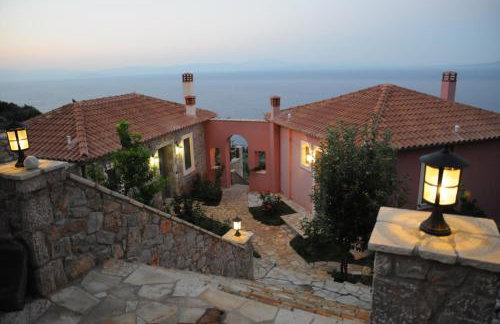 Dio Escapes Houses - Photo 94