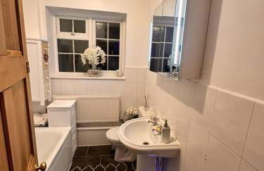 GerrardsCross - Stay4 - Parking - PetsOK - Wembley - Photo 13