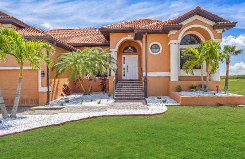 Luxury Villa in Punta Gorda Isles - Photo 42