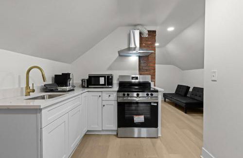 Loft w Fenced Yard Pet-Friendly Near Downtown - Foto 13