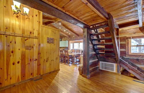 Cozy Log Cabin 6 Mi to Great Smoky Mtns NP! - Foto 13