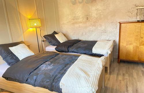 Stylisches City Apartment mit Balkon und Garage - Foto 7