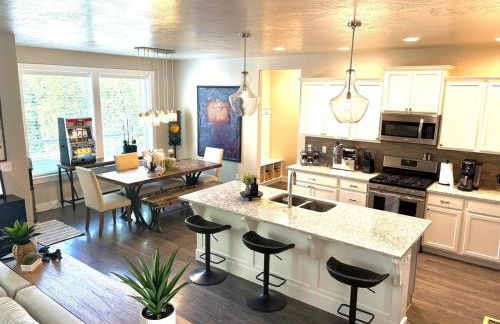 Hole in One Place with Hot Tub and Ping Pong - Foto 27