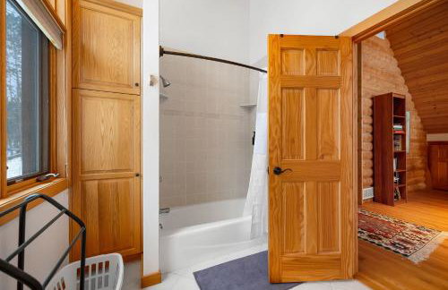 Loon Star Lodge - Three Bedroom Log Home - Foto 28