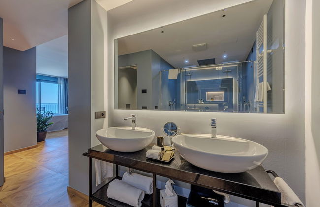 Hotel DeVille - Photo 74