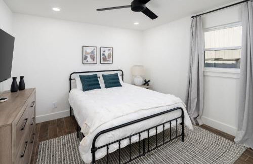 Lakefront Gem with Hot Tub and Game Room in Graford - Foto 20