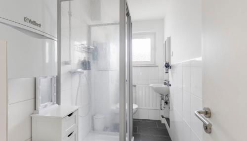 44 Apartments - Modern, Gemütlich, WLAN, Balkon, Stellplatz - Foto 4, towels, Shower
