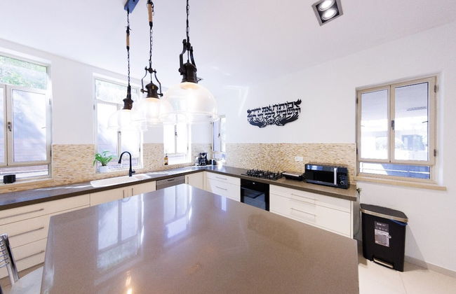 HaSharon Tranquil Villa by Sea N' Rent - Foto 16