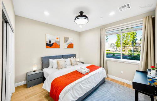 Spacious 9BR Home with Parking and Near DTLA - Foto 51