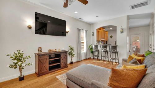 Cozy 2B Townhouse - King Bed - Foto 2