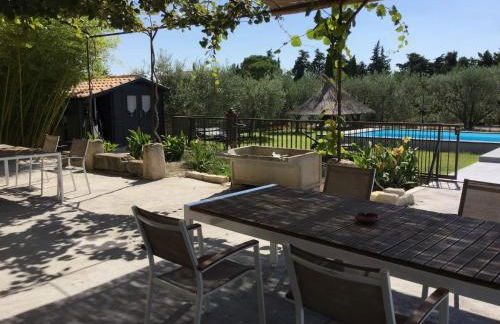 beautiful provencal mas with pool in barbentane, close to avignon, sleeps 8. - Photo 74