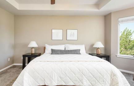 Canal Trail Base Camp by AvantStay Hot Tub Deck Walk to Pickleball 10 Min to Bend Family Friendly - Foto 40