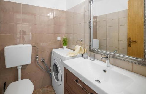 Cozy Home In Peresiji - Foto 40