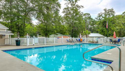 Resort Dock and Boat Ramp Home with Wolf Bay Access - Foto 5