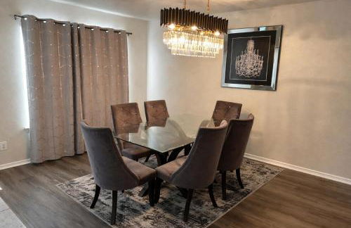 Peaceful Family Retreat Near AT&T Stadium, Texas Rangers, Six Flags, Epic Waters Indoor Waterpark, DFW Airport & More! - Foto 23