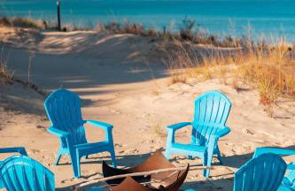 Midcentury home, private beach. large great room - Foto 7