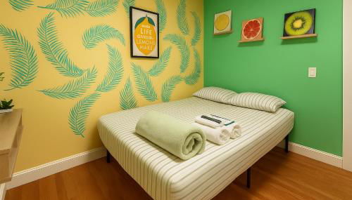 Lemon Vibes room in Guesthouse - Photo 4, towels