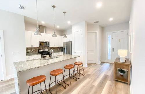 BRAND NEW 3 bedroom near DISNEY / Wi-Fi / Parking - Foto 13