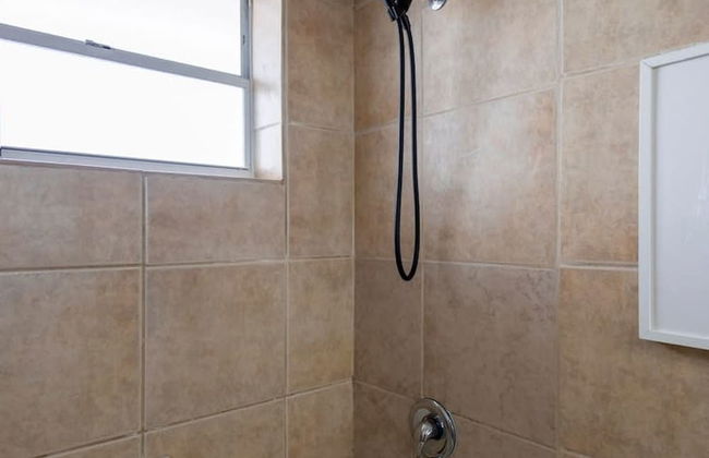 Bayshore Bliss- Cozy Space Pool Views - Foto 58