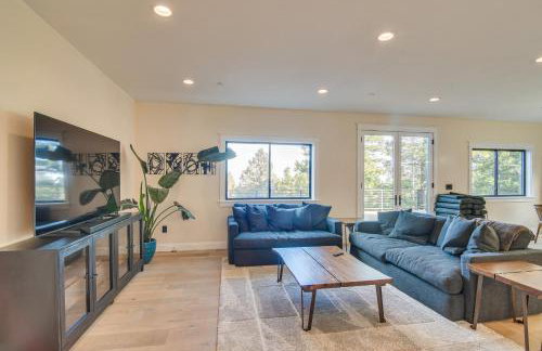 Great for Gatherings! Evergreen Getaway with Hot Tub - Foto 9