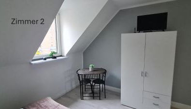 Moderne, zentral gelegene 2-Zimmer-Wohnung für 4 Personen, ideal für Monteure, Messegänger und Touristen - Foto 4, wardrobe