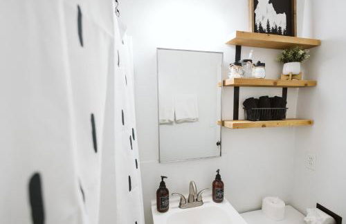 Amazing Escape King Bed BSU Parking Fire Pit - Photo 27