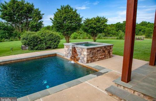 One Of A Kind Home in VA Wine Country on 50 acres - Foto 11