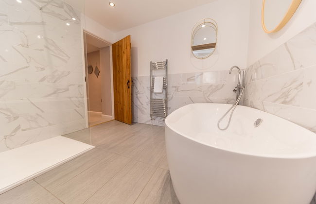 The Flags - Photo 22