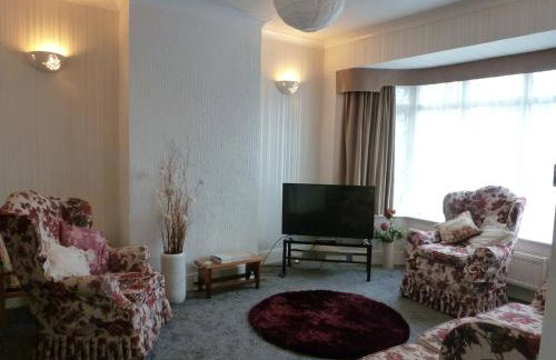 Beautiful 'Rose-Dene' with ample parking - Foto 13