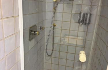 Ferienhaus mit Pool und Aussicht 20 min von Stuttgart Flughafen und Messe - Photo 5