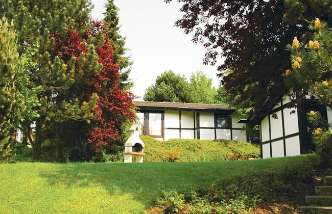 Furnished Bungalow With Peaceful Neighbourhood - Photo 21