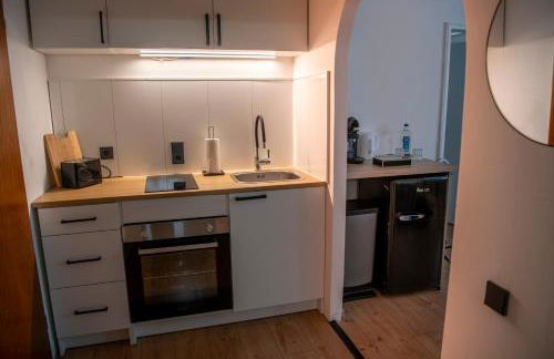 Savón#2 - Innenstadt Netflix-Küche-Parking-WLAN-KingSizeBett-Loggia - Foto 8