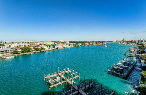 Waterfront Breeze Condo - Photo 2