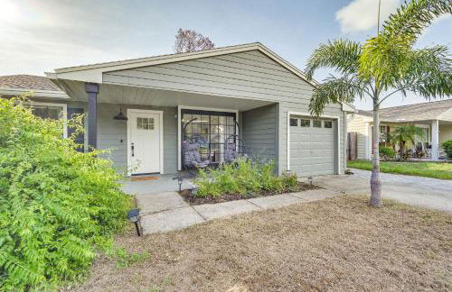 BBQ Ready Retreat with Pool Access in Palm Harbor - Foto 28