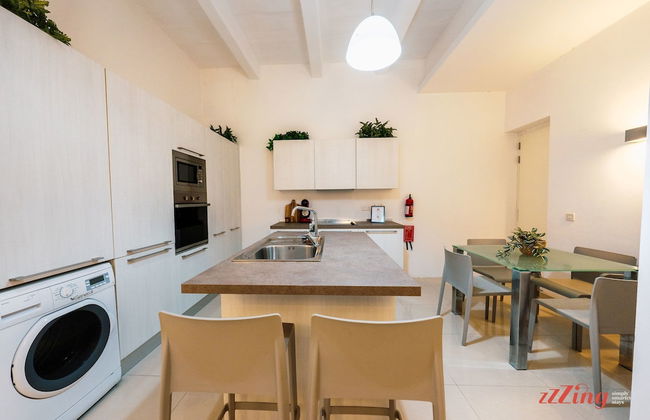 Elegant Maltese Hideaway Near Valletta - Photo 19