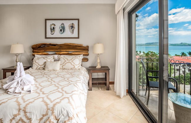 Elegant Oceanview Condo with Spacious Open-Concept Floor Plan and Inviting Beach Design - Foto 8