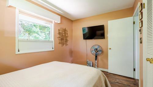 All the Waters Retro Home on Lake Michigan- Your Own PRIVATE BEACH - Foto 3