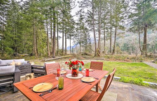Heated Swim Spa! 15-Acre Cabin on Skykomish River - Foto 30
