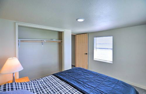 Lakefront Cabin with Patio and Views in Lake Norden - Foto 17