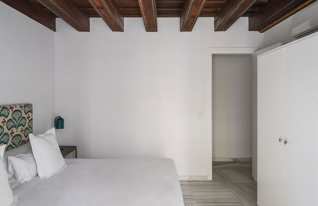 Numa Seville Molina - Foto 24