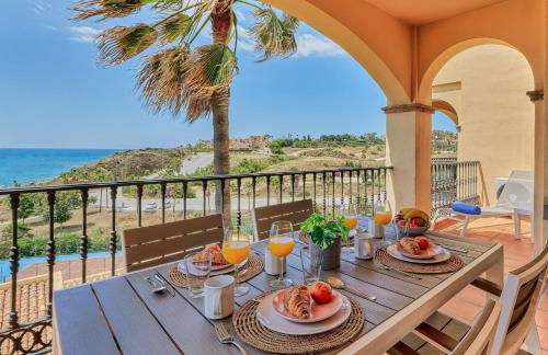 Marina XI Enjoy the Sun, Sea Views, Pools & BBQ Steps from the Beach in Mijas Costa & Fuengirola - Foto 13