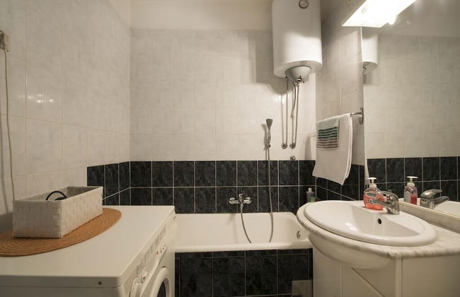 Apartment H&M - Photo 16