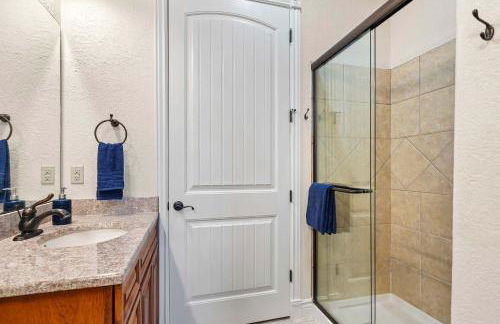 Cliffside Lake Retreat - 2 Bdr, Walk to Table Rock - Foto 64