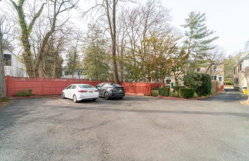Princeton Einstein Boutique Stay - Photo 31