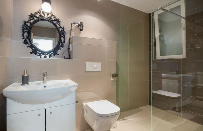 Stunning Villa Sofia With Heated Pool IN Split Hinterland - Foto 37