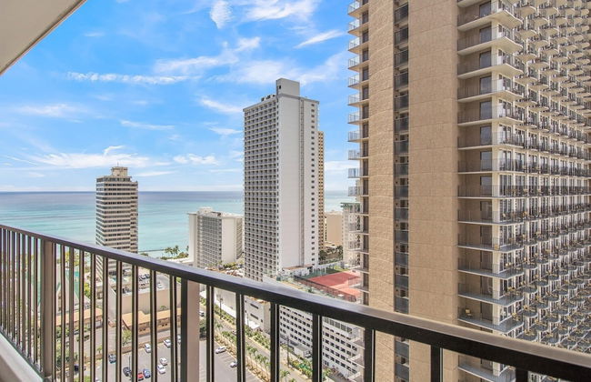High Rise Ocean View Waikiki Condo, FREE Parking & Wi-Fi by Koko Resort Vacation Rentals - Foto 25