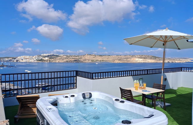Islet Promenade Studio with Hot Tub and Panoramic Sea Views by GetawaysMalta - Foto 26